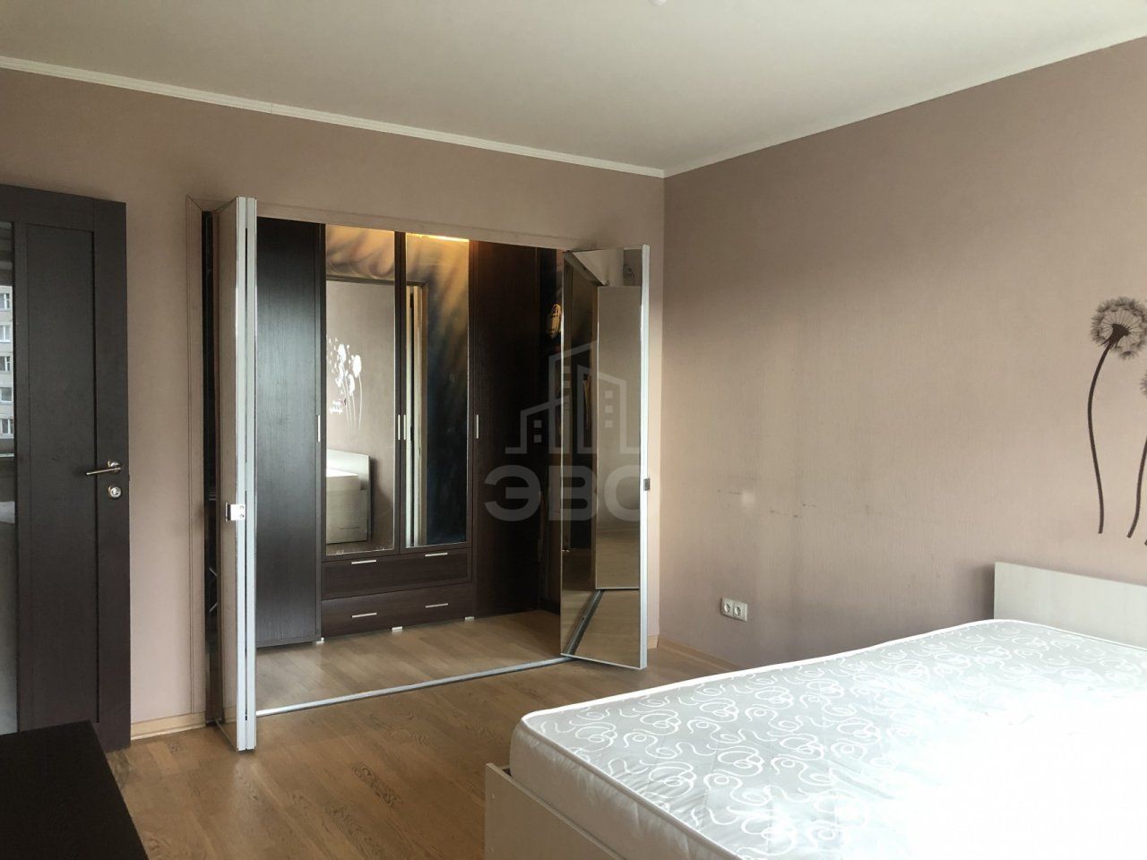 однокомнатная квартира в Санкт-Петербурге по адресу: Комендантский проспект, 10, к 1