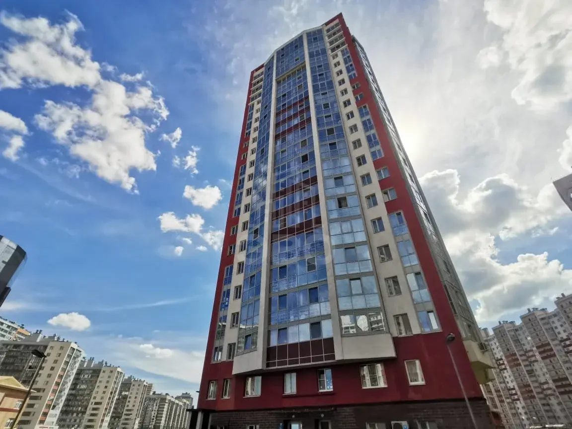 трехкомнатная квартира в Санкт-Петербурге по адресу: Героев проспект, 18, литера А