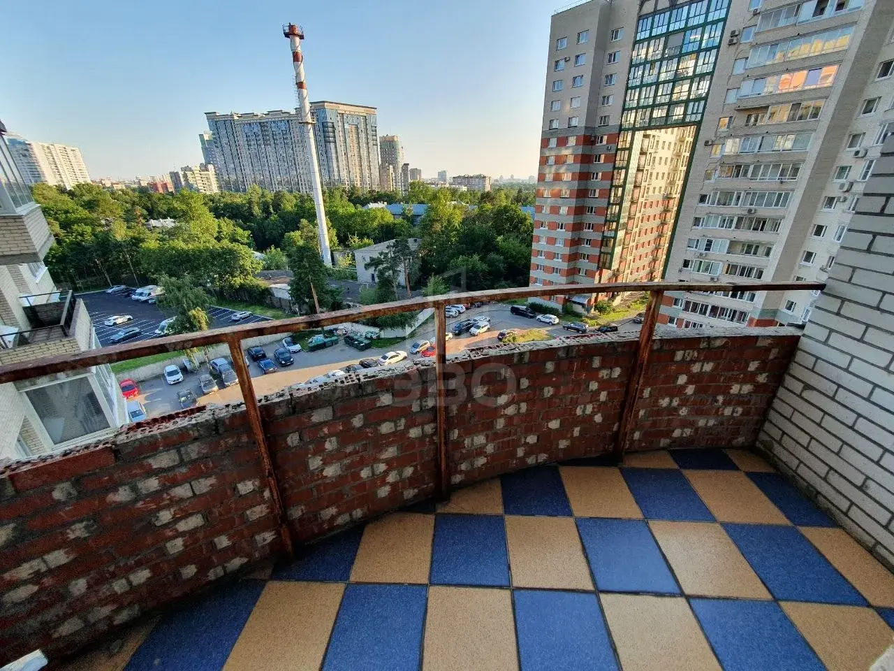 трехкомнатная квартира в Санкт-Петербурге по адресу: Тореза проспект, 95