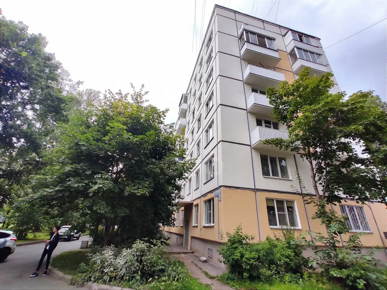 трехкомнатная квартира в Санкт-Петербурге по адресу: Маршала Блюхера проспект, 44