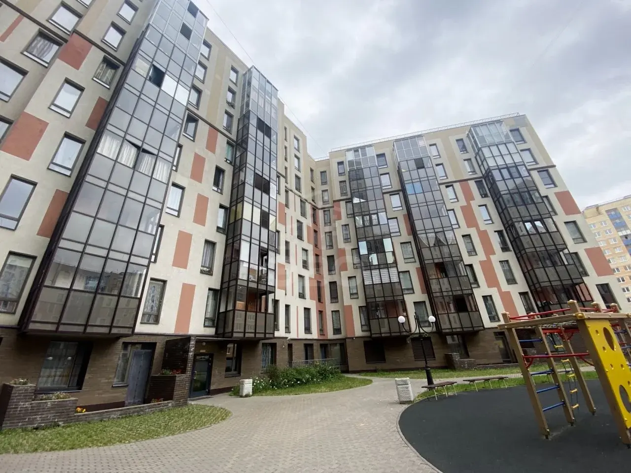 однокомнатная квартира в Санкт-Петербурге по адресу: Летчика Пилютова ул., 44, к 1