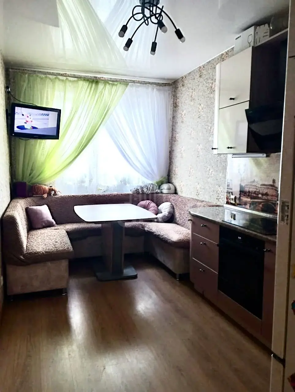 двухкомнатная квартира в Санкт-Петербурге по адресу: Героев проспект, 25, к 1