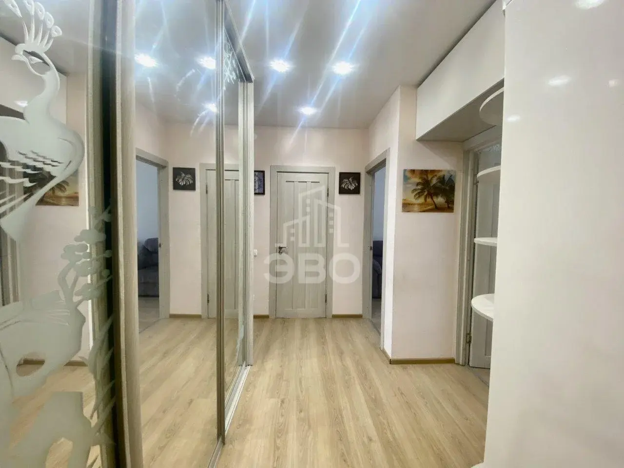 двухкомнатная квартира в Санкт-Петербурге по адресу: Героев проспект, 25, к 1