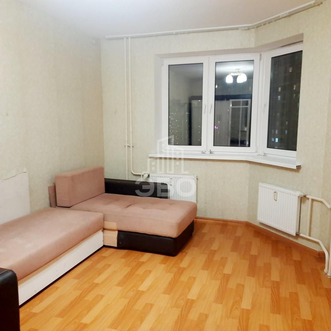 однокомнатная квартира в Санкт-Петербурге по адресу: Заречная ул., 41, к 1