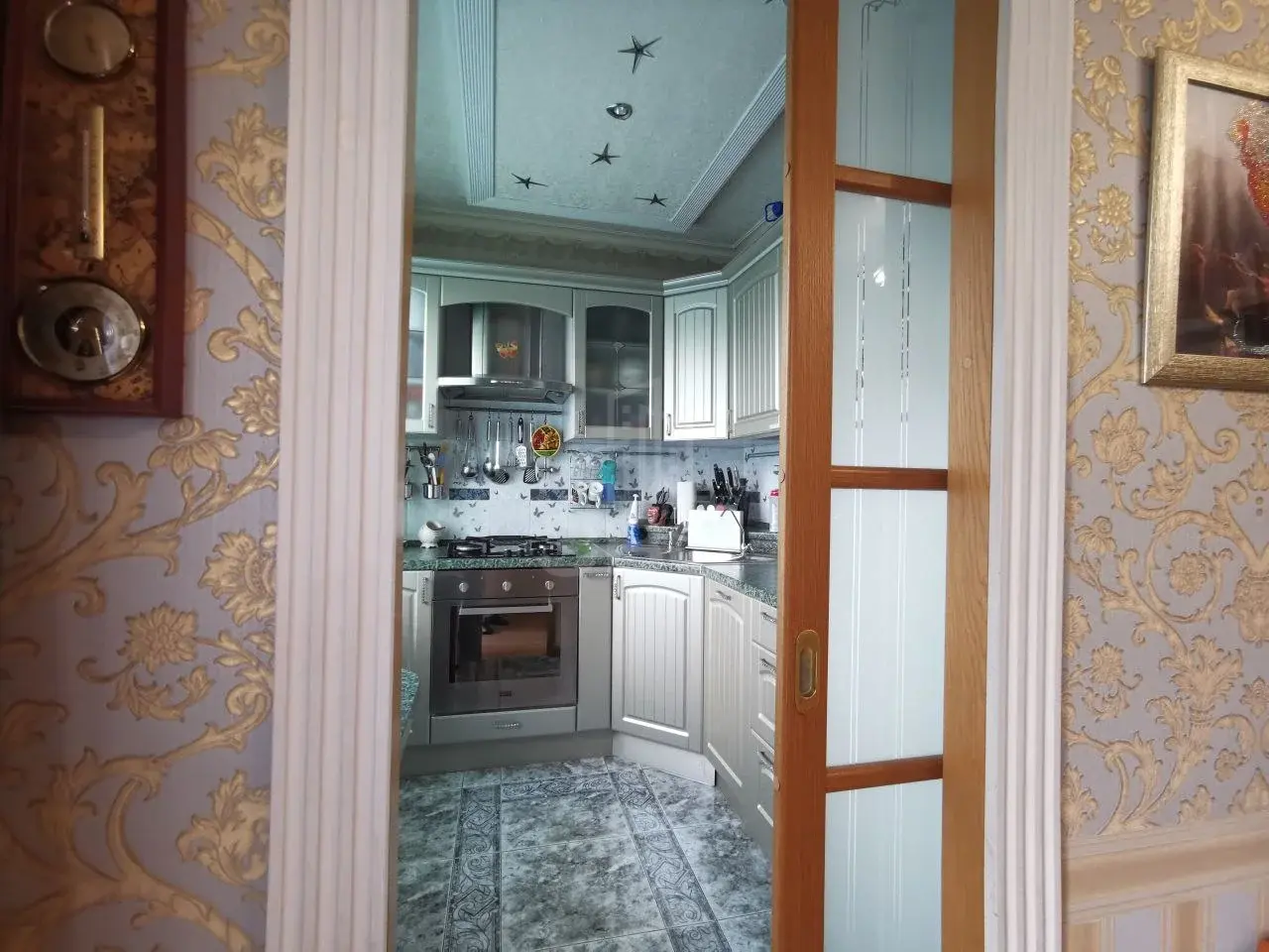 трехкомнатная квартира в Санкт-Петербурге по адресу: Белы Куна ул., 20, к 3