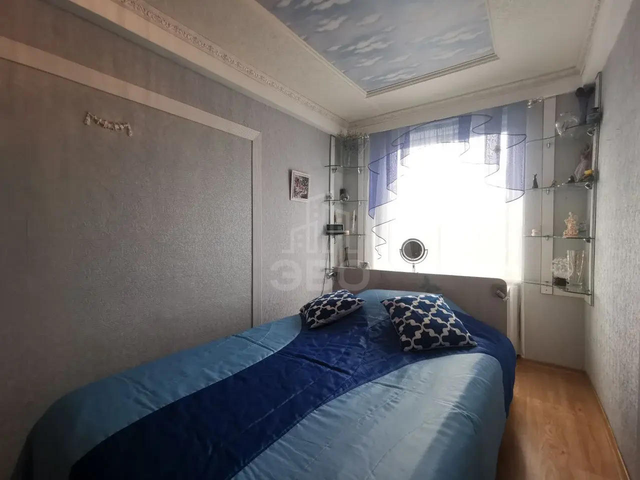трехкомнатная квартира в Санкт-Петербурге по адресу: Белы Куна ул., 20, к 3