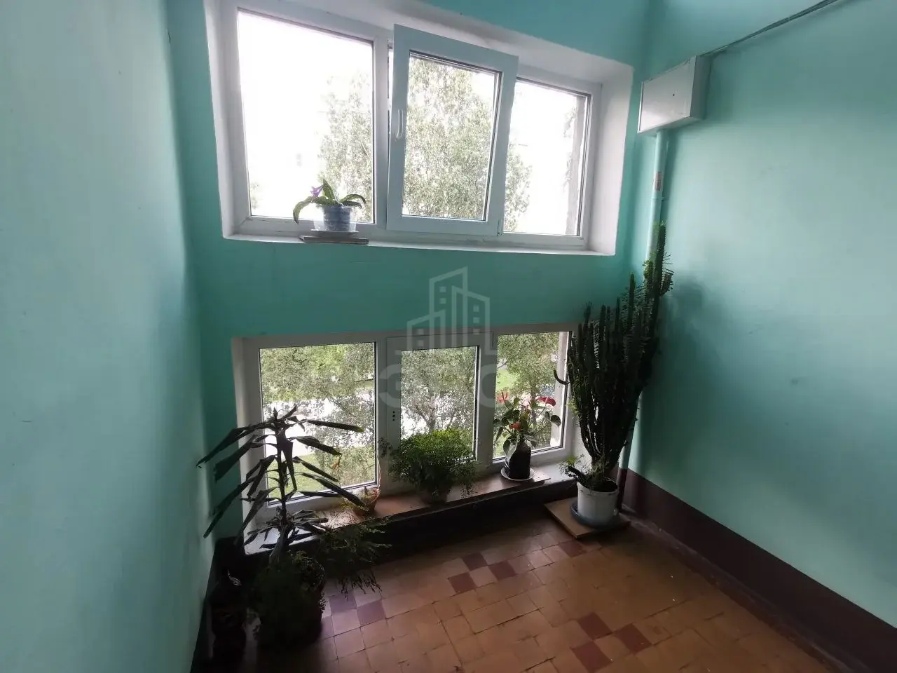 трехкомнатная квартира в Санкт-Петербурге по адресу: Белы Куна ул., 20, к 3