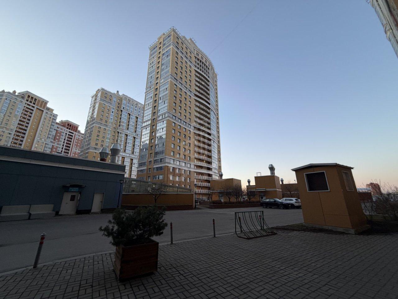 двухкомнатная квартира в Санкт-Петербурге по адресу: Просвещения проспект, 43, к 1