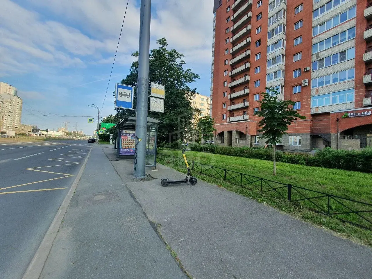 однокомнатная квартира в Санкт-Петербурге по адресу: Испытателей проспект, 8, к 1