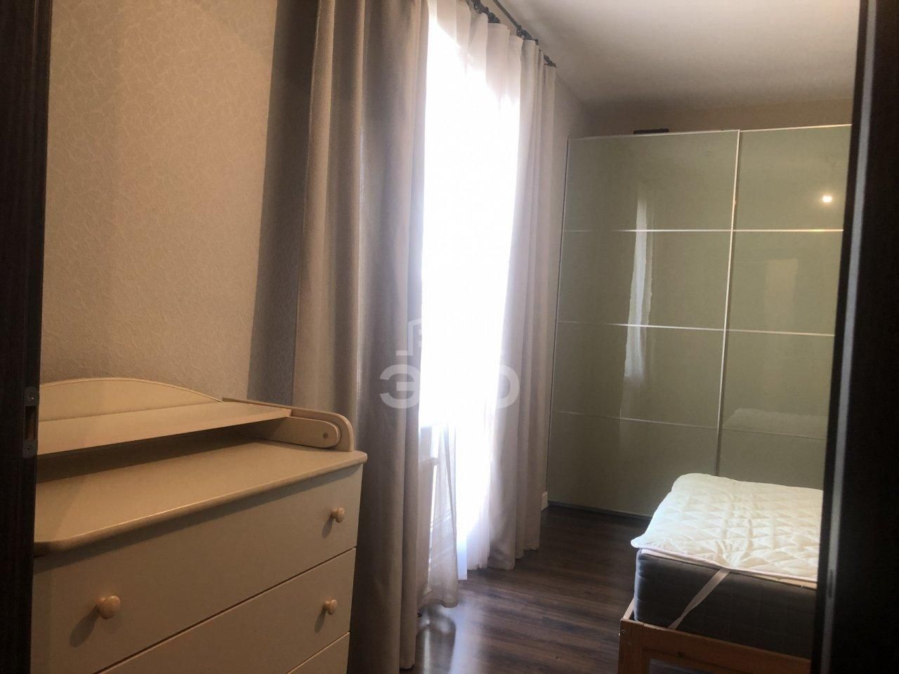 однокомнатная квартира в Санкт-Петербурге по адресу: Генерала Кравченко ул., 8