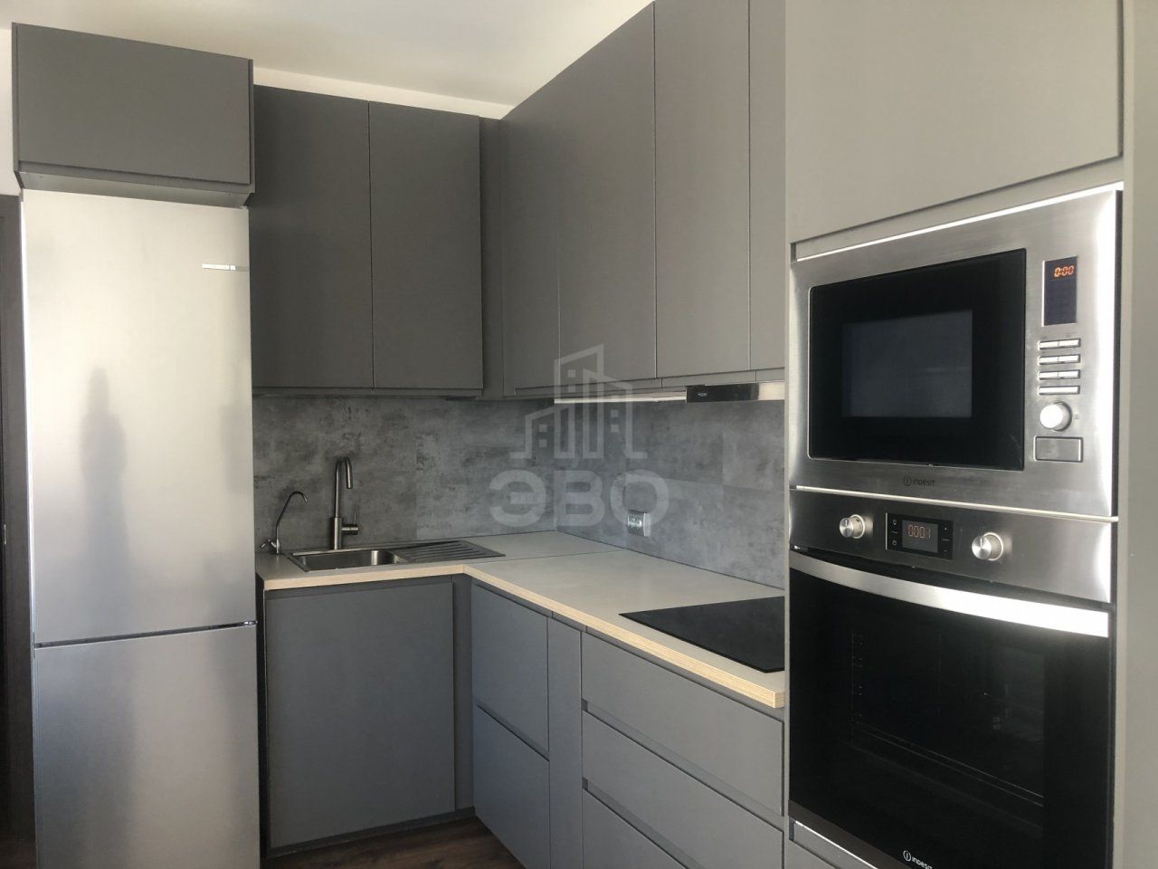 однокомнатная квартира в Санкт-Петербурге по адресу: Генерала Кравченко ул., 8