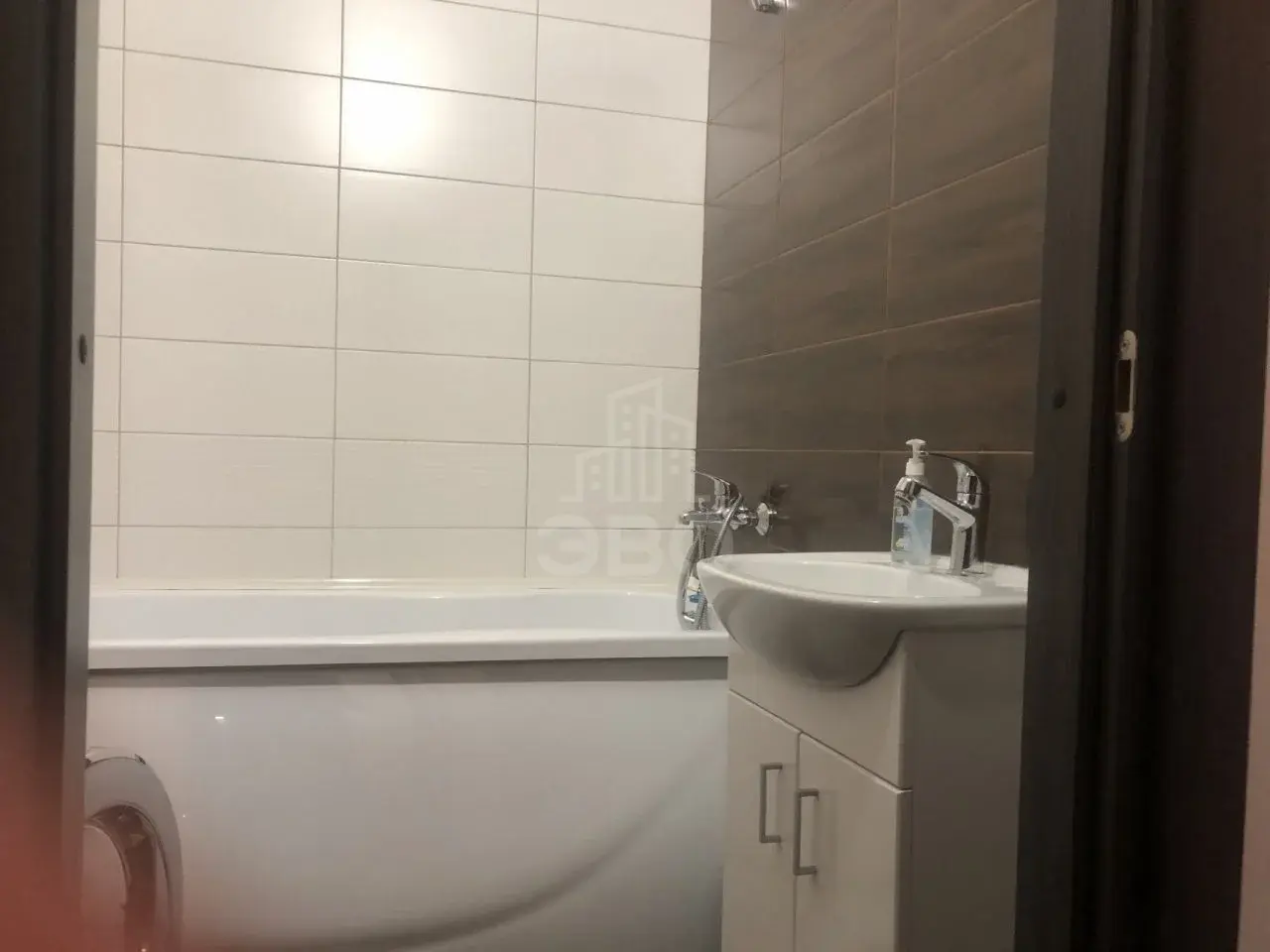 однокомнатная квартира в Санкт-Петербурге по адресу: Генерала Кравченко ул., 8