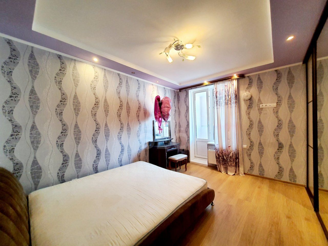 двухкомнатная квартира в Санкт-Петербурге по адресу: Мебельная ул., 19, к 2