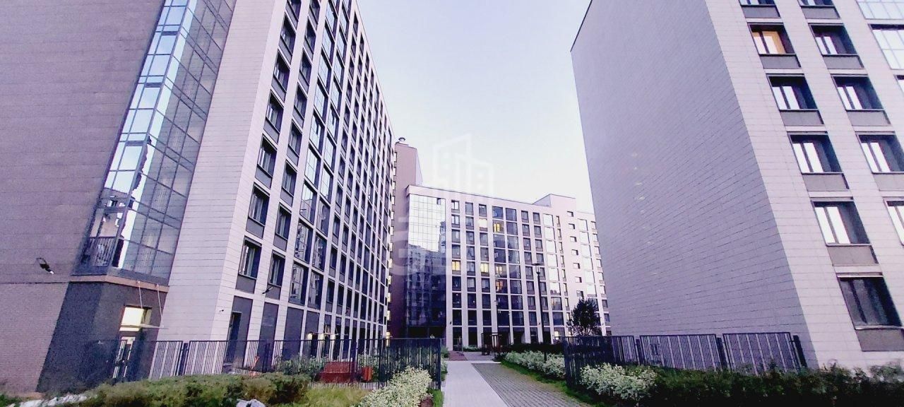 однокомнатная квартира в Санкт-Петербурге по адресу: Светлановский проспект, 8