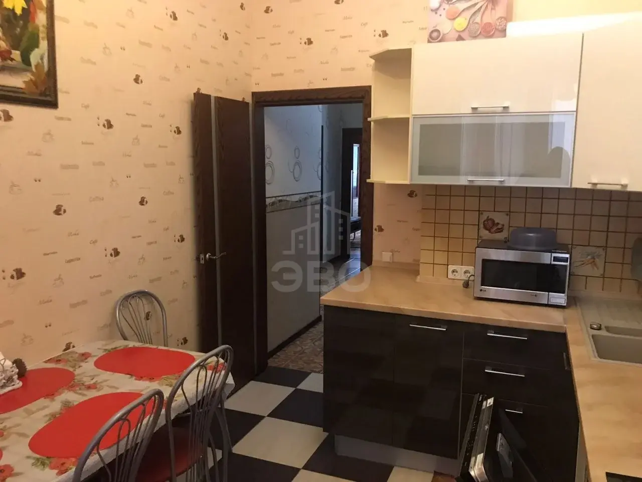 двухкомнатная квартира в Санкт-Петербурге по адресу: Крыленко ул., 13, к 4