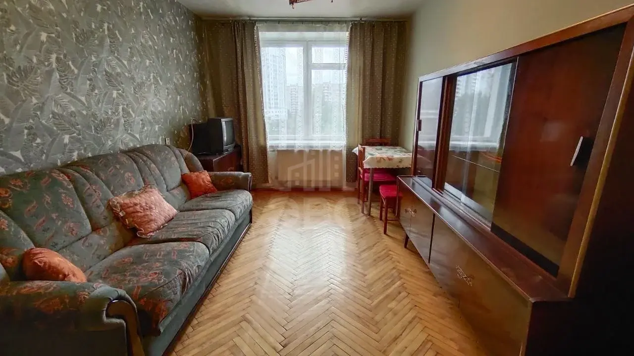 двухкомнатная квартира в Санкт-Петербурге по адресу: КИМа проспект, 4