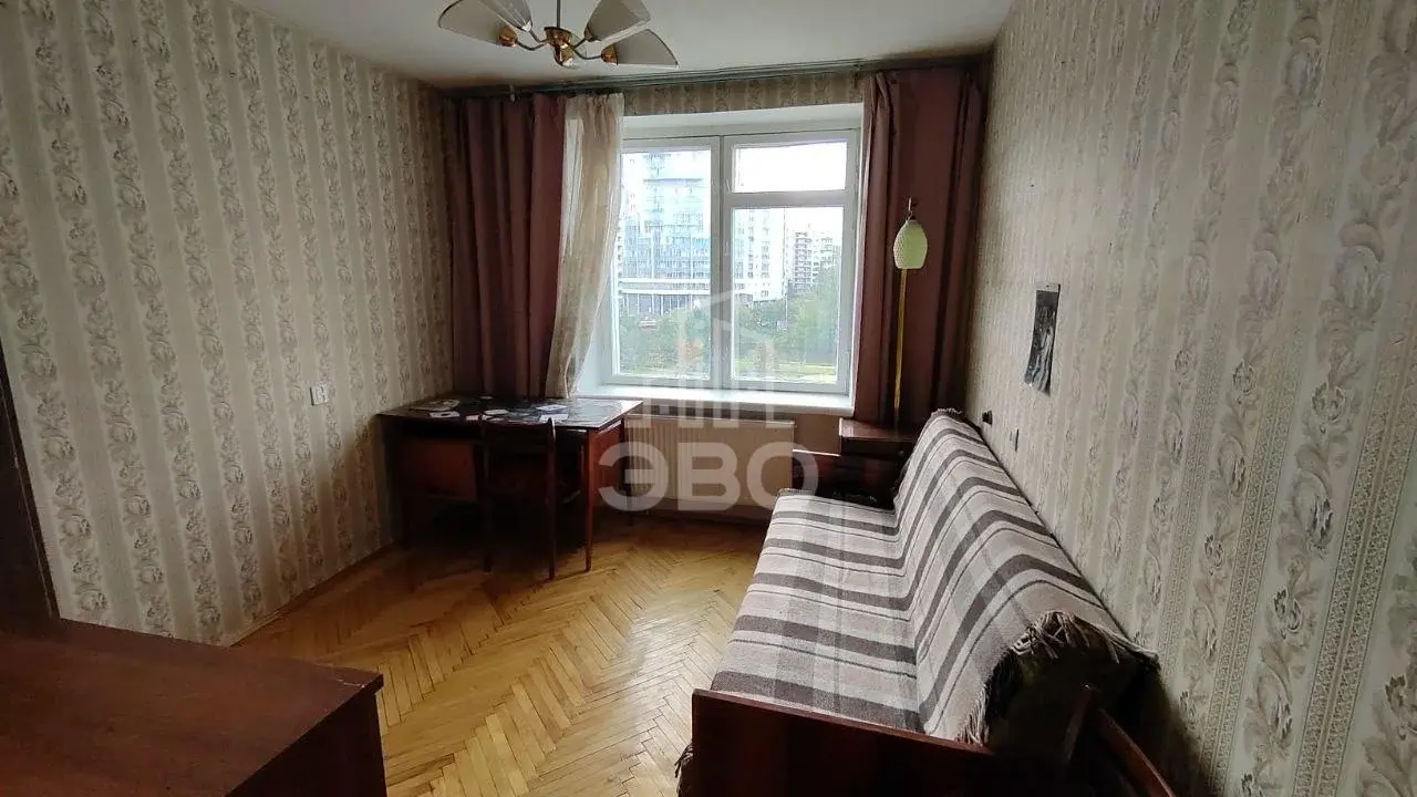 двухкомнатная квартира в Санкт-Петербурге по адресу: КИМа проспект, 4