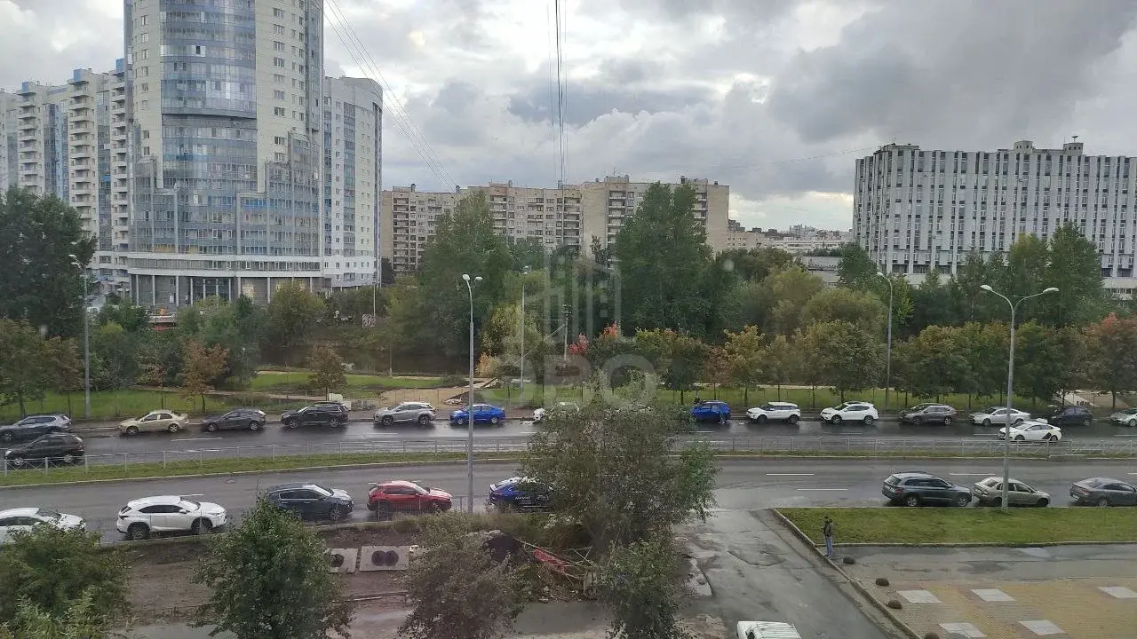 двухкомнатная квартира в Санкт-Петербурге по адресу: КИМа проспект, 4