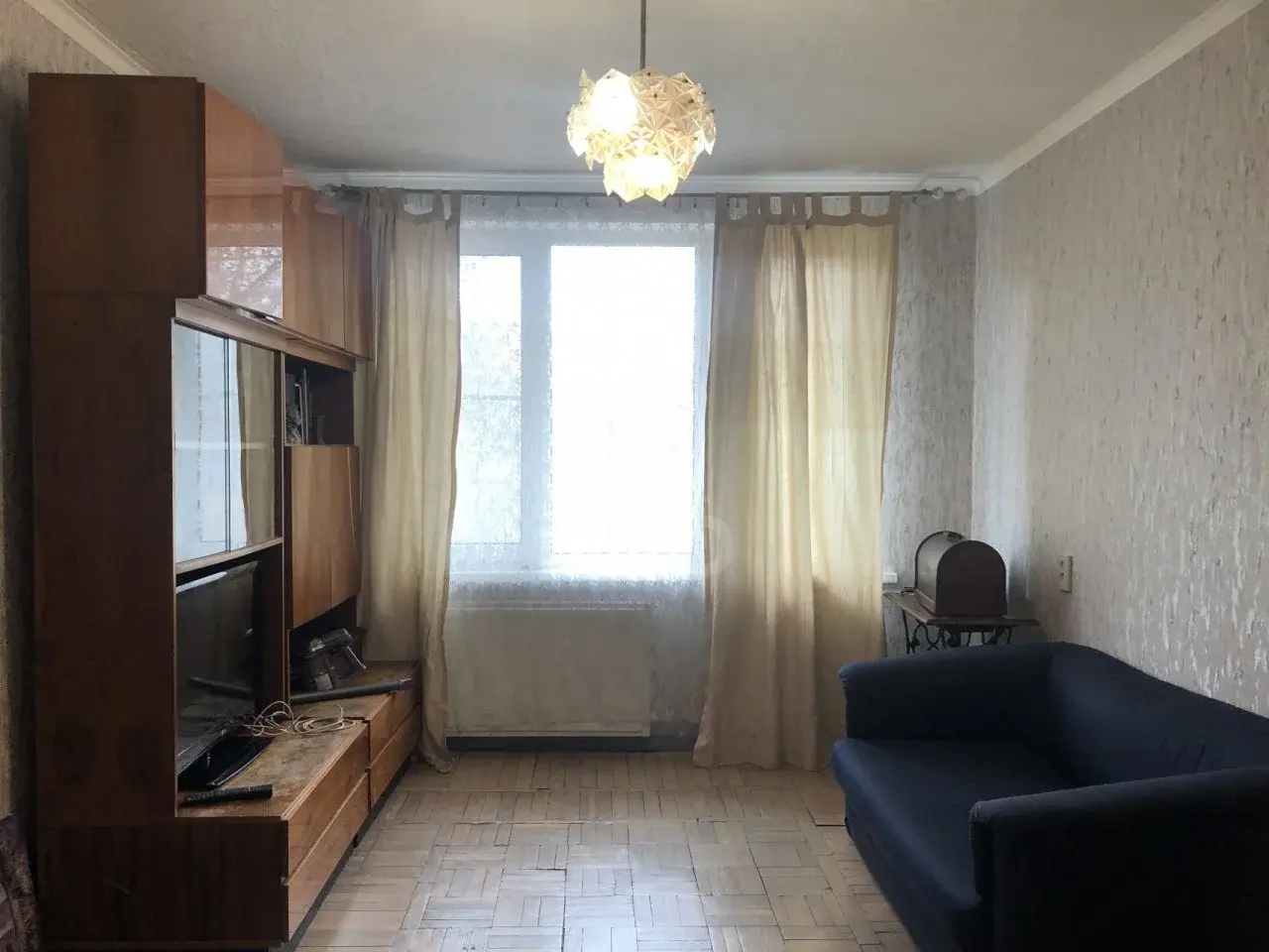 двухкомнатная квартира в Санкт-Петербурге по адресу: Славы проспект, 25