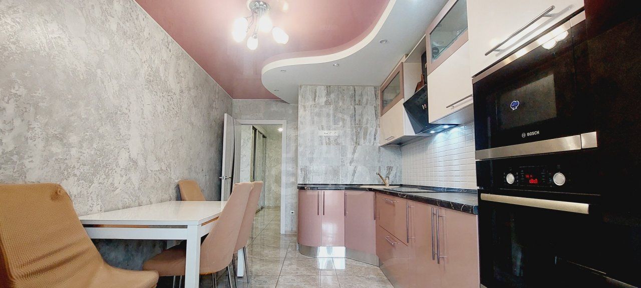 двухкомнатная квартира в Санкт-Петербурге по адресу: Екатерининский проспект, 2, к 1