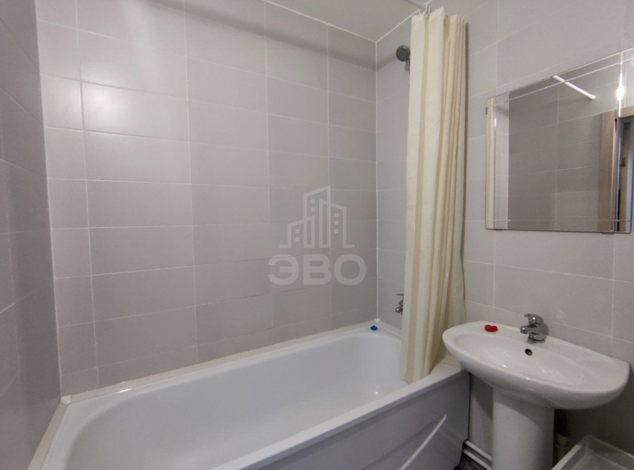 однокомнатная квартира в Санкт-Петербурге по адресу: Русановская ул., 16, к 3