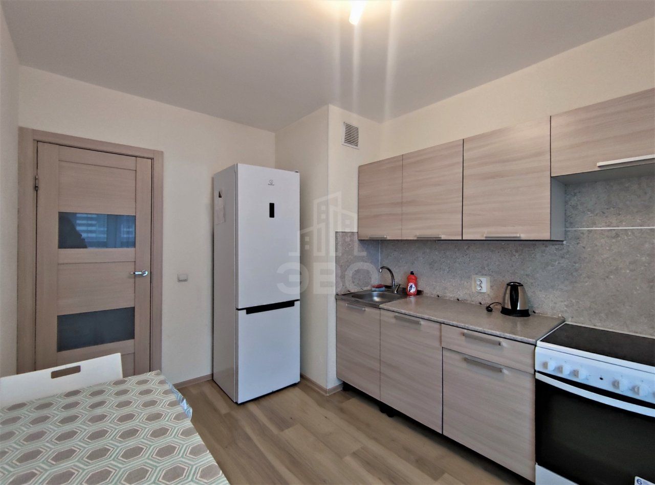 однокомнатная квартира в Санкт-Петербурге по адресу: Русановская ул., 16, к 3