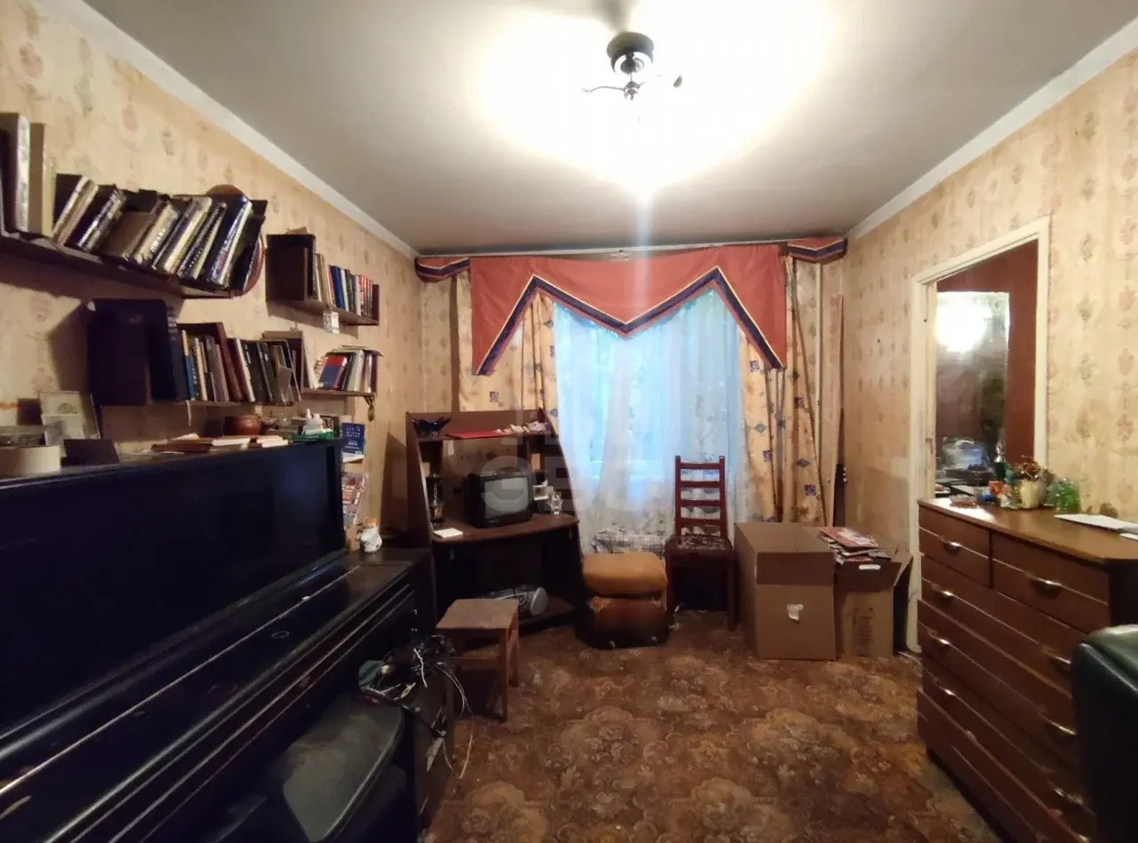 трехкомнатная квартира в Санкт-Петербурге по адресу: Шотмана ул., 4, литера И