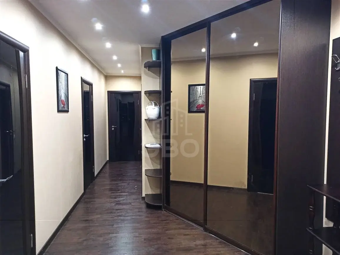 двухкомнатная квартира в Санкт-Петербурге по адресу: Бадаева ул., 7, к 2