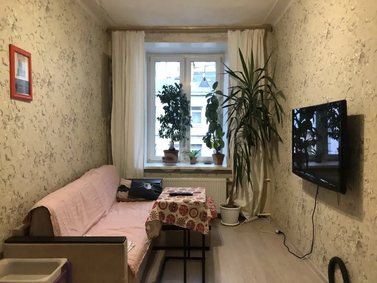 трехкомнатная квартира в Санкт-Петербурге по адресу: Моисеенко ул., 8-10