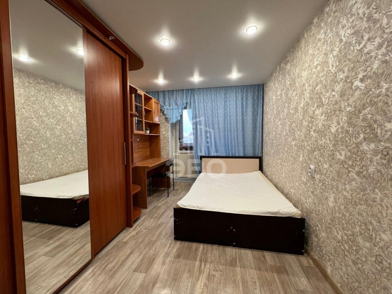 комната в Санкт-Петербурге по адресу: Светлановский проспект, 58, к 3