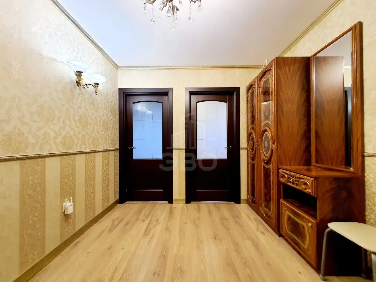 трехкомнатная квартира в Санкт-Петербурге по адресу: Николая Рубцова ул., 11, к 1