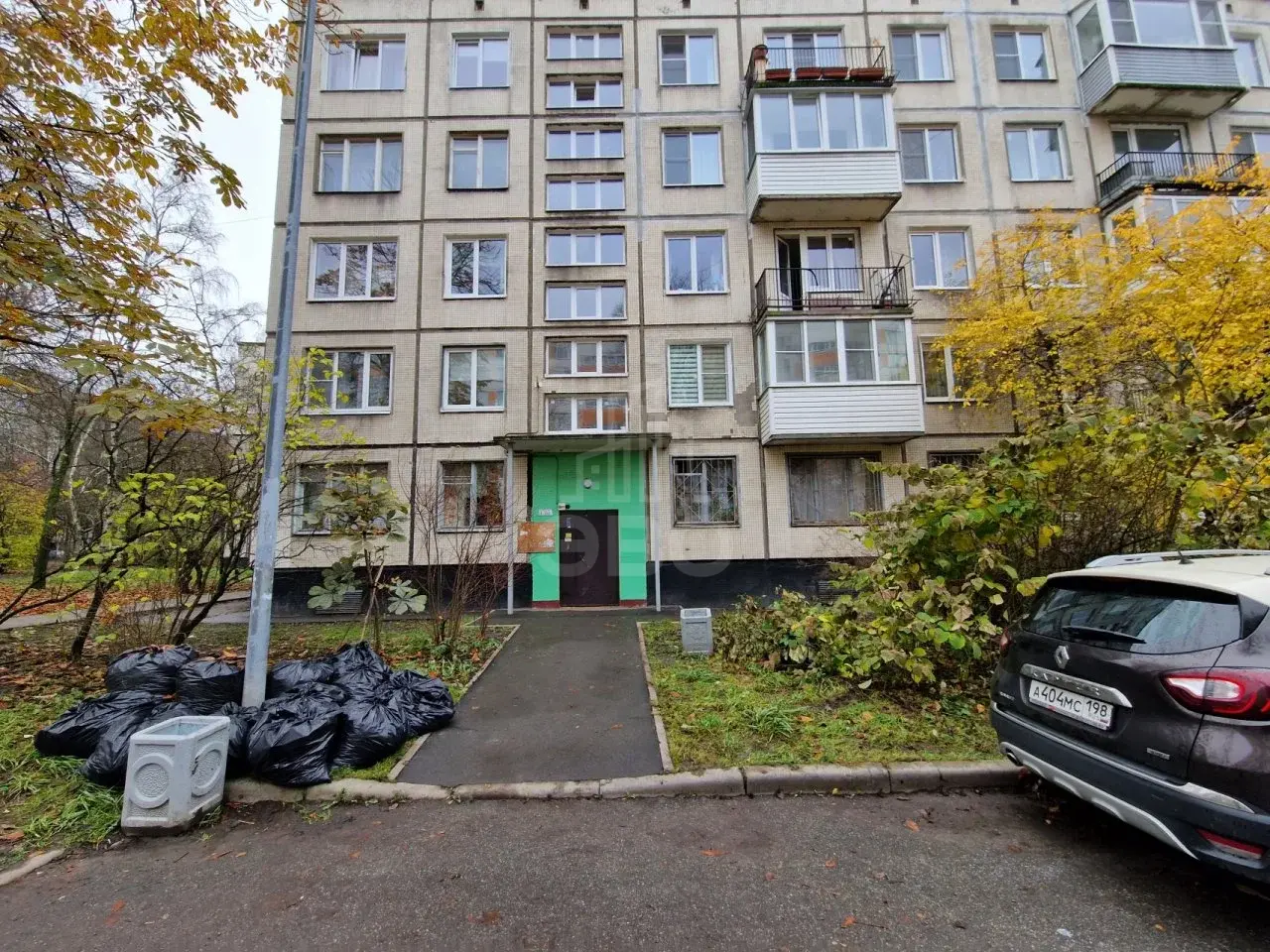 однокомнатная квартира в Санкт-Петербурге по адресу: Белы Куна ул., 20, к 3