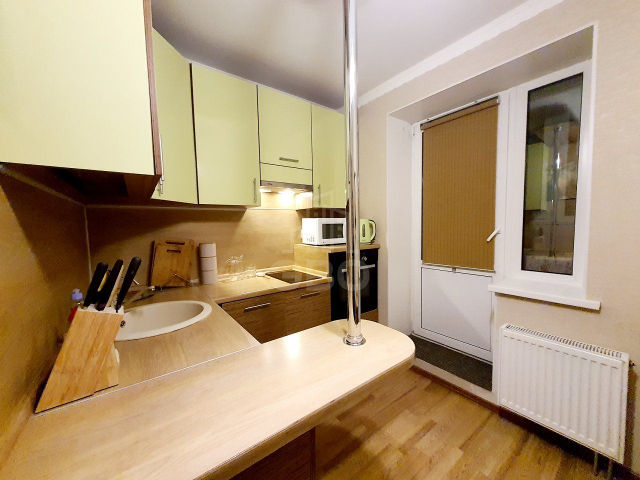 однокомнатная квартира в Санкт-Петербурге по адресу: Кузнецова проспект, 14, к 1