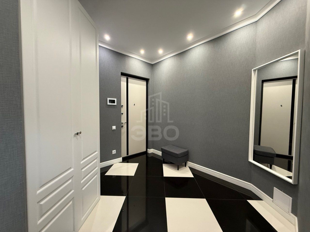 двухкомнатная квартира в Санкт-Петербург по адресу: Киевская ул., 3