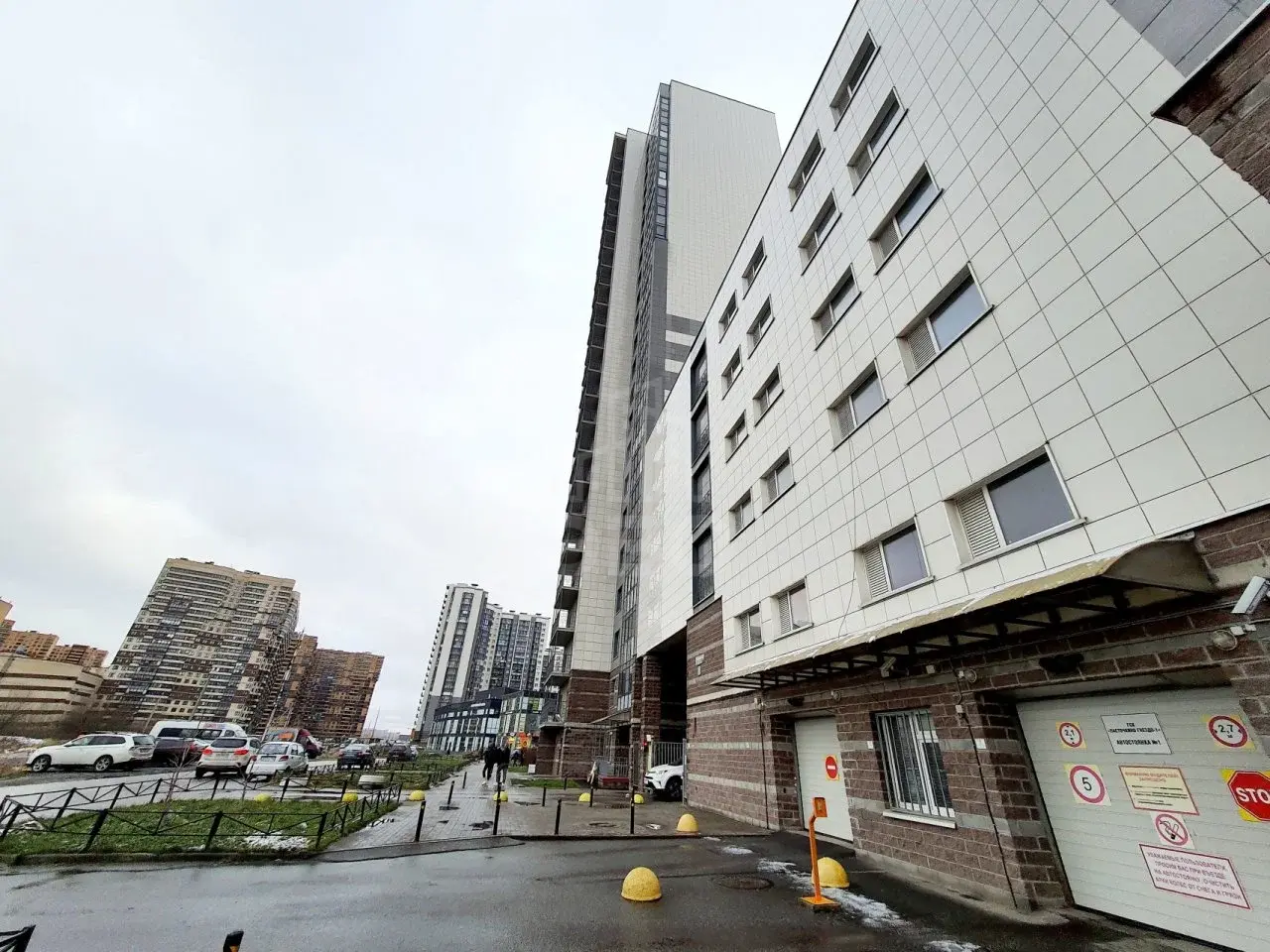 однокомнатная квартира в Санкт-Петербурге по адресу: Русановская ул., 11