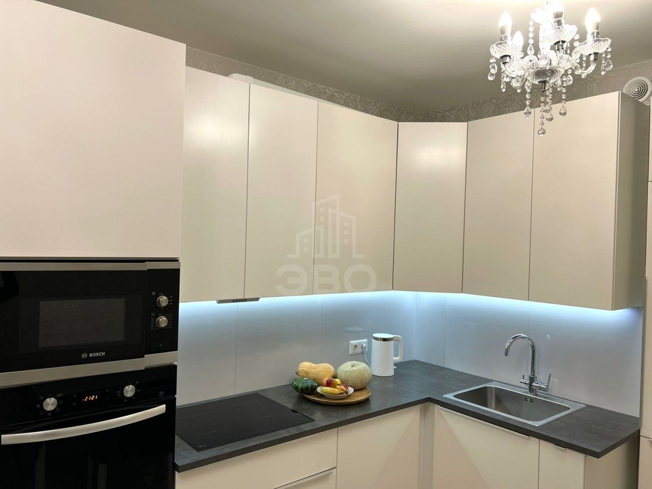 двухкомнатная квартира в Санкт-Петербурге по адресу: Маршала Блюхера проспект, 9, к 1