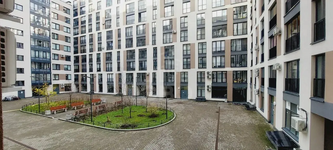 трехкомнатная квартира в Санкт-Петербурге по адресу: Кременчугская ул., 13, к 1, литера А