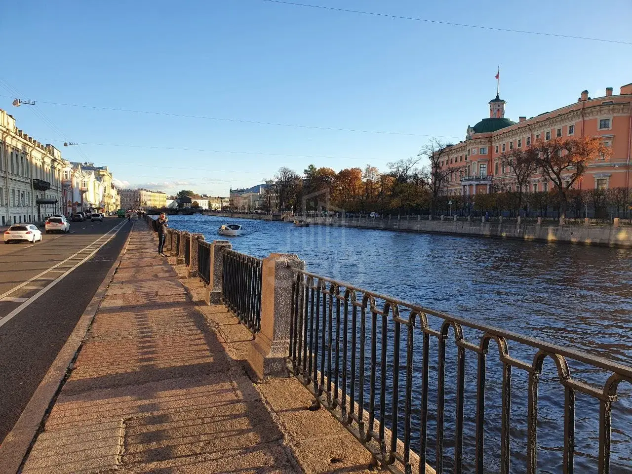 трехкомнатная квартира в Санкт-Петербурге по адресу: Реки Фонтанки наб., 12