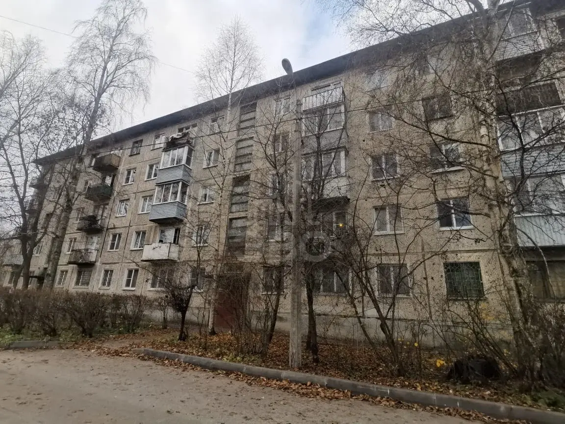 двухкомнатная квартира в Санкт-Петербурге по адресу: Революции ш., 33, к 6