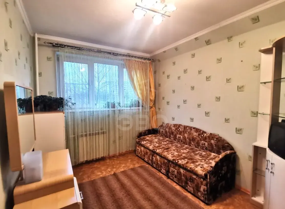 многокомнатная квартира в Санкт-Петербурге по адресу: Наличная ул., 30