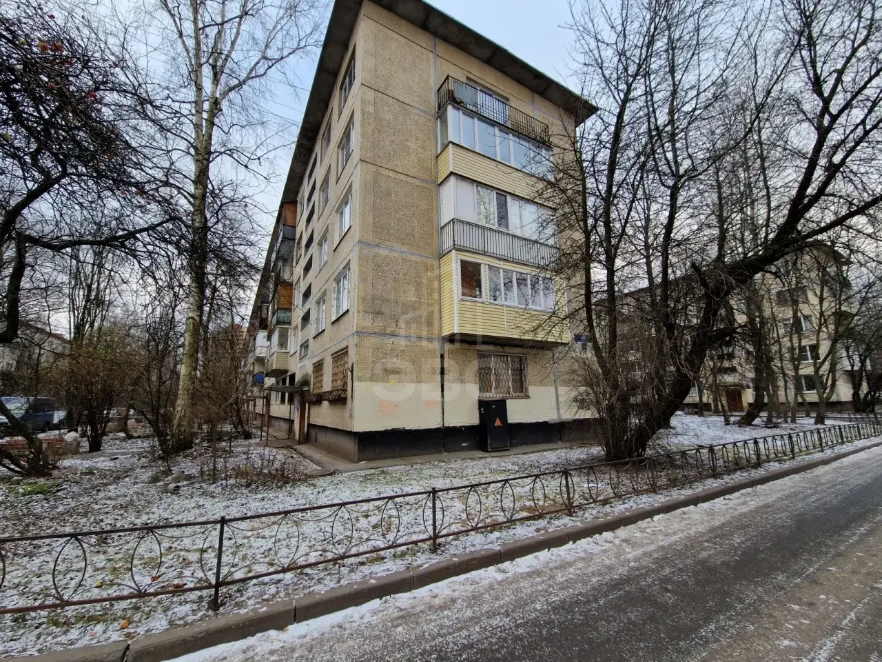 двухкомнатная квартира в Санкт-Петербурге по адресу: Славы проспект, 27
