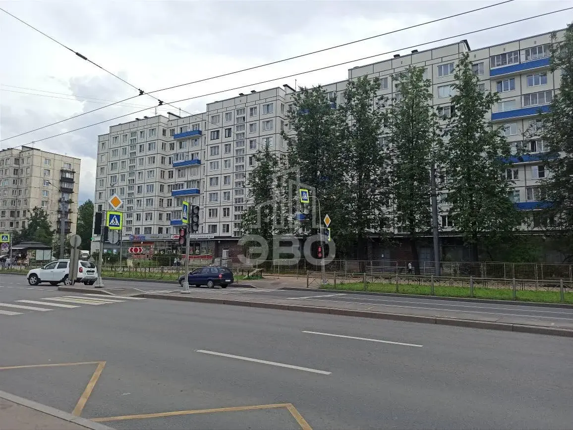 однокомнатная квартира в Санкт-Петербурге по адресу: Революции ш., 33, к 1