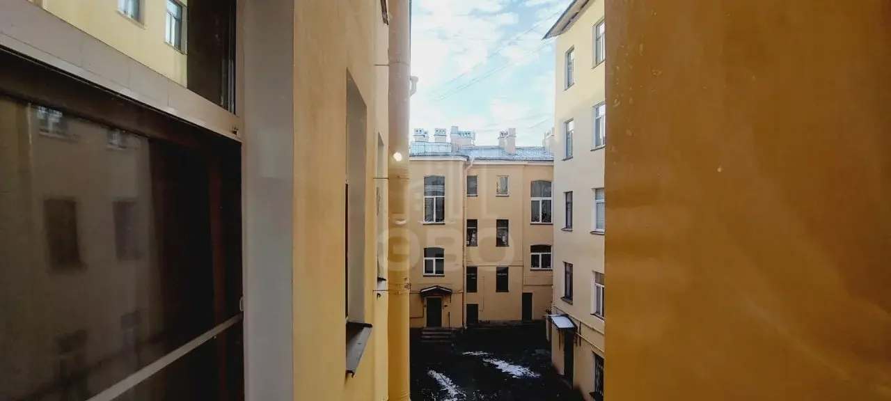 двухкомнатная квартира в Санкт-Петербурге по адресу: Дегтярная ул., 9