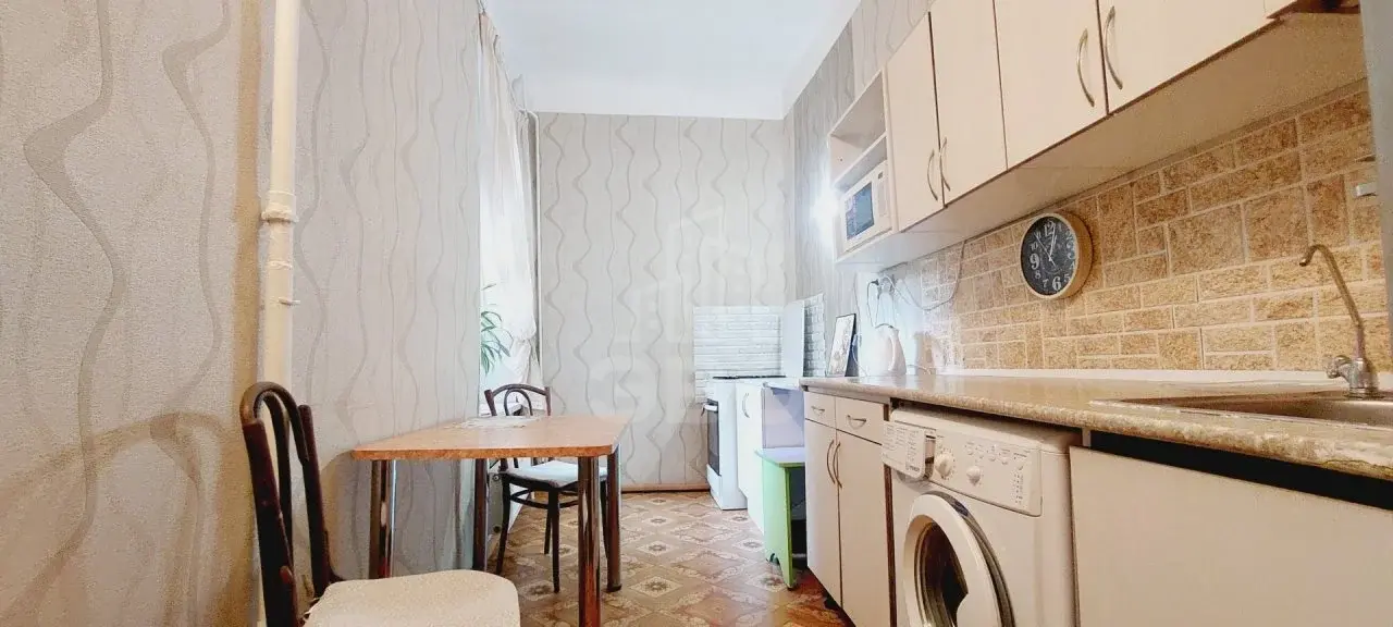 двухкомнатная квартира в Санкт-Петербурге по адресу: Дегтярная ул., 9