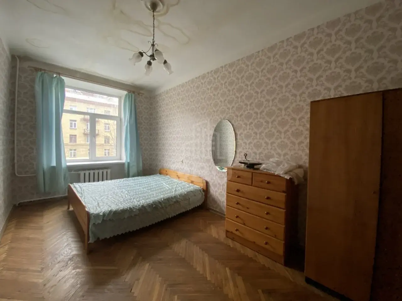 двухкомнатная квартира в Санкт-Петербурге по адресу: Ткачей ул., 15