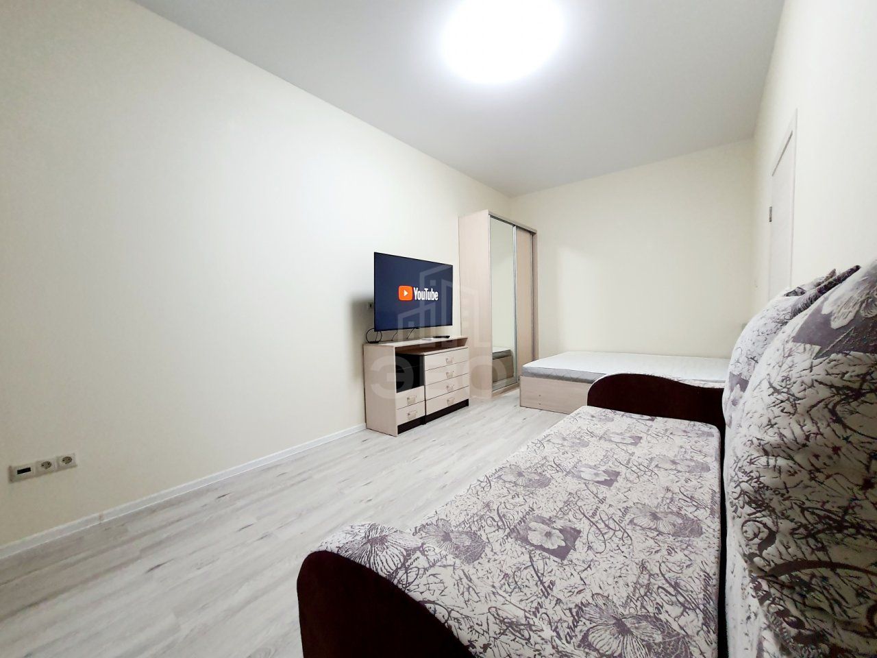 однокомнатная квартира в Санкт-Петербурге по адресу: Александра Матросова ул., 1, к 1