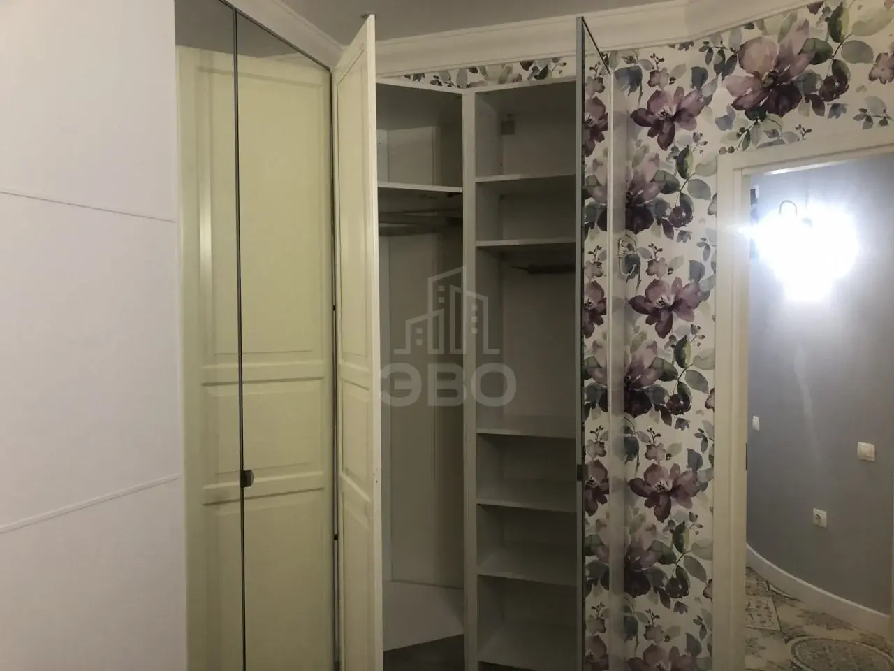двухкомнатная квартира в Санкт-Петербурге по адресу: 8-я Советская ул., 40