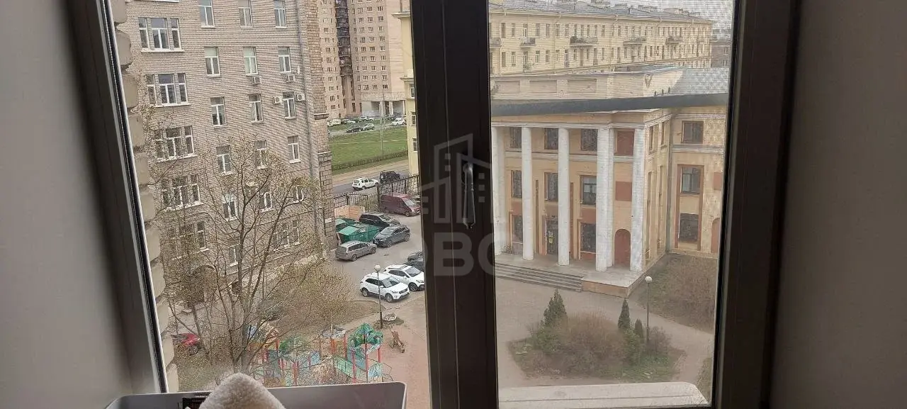 четырехкомнатная квартира в Санкт-Петербурге по адресу: Стачек проспект, 74, литера А