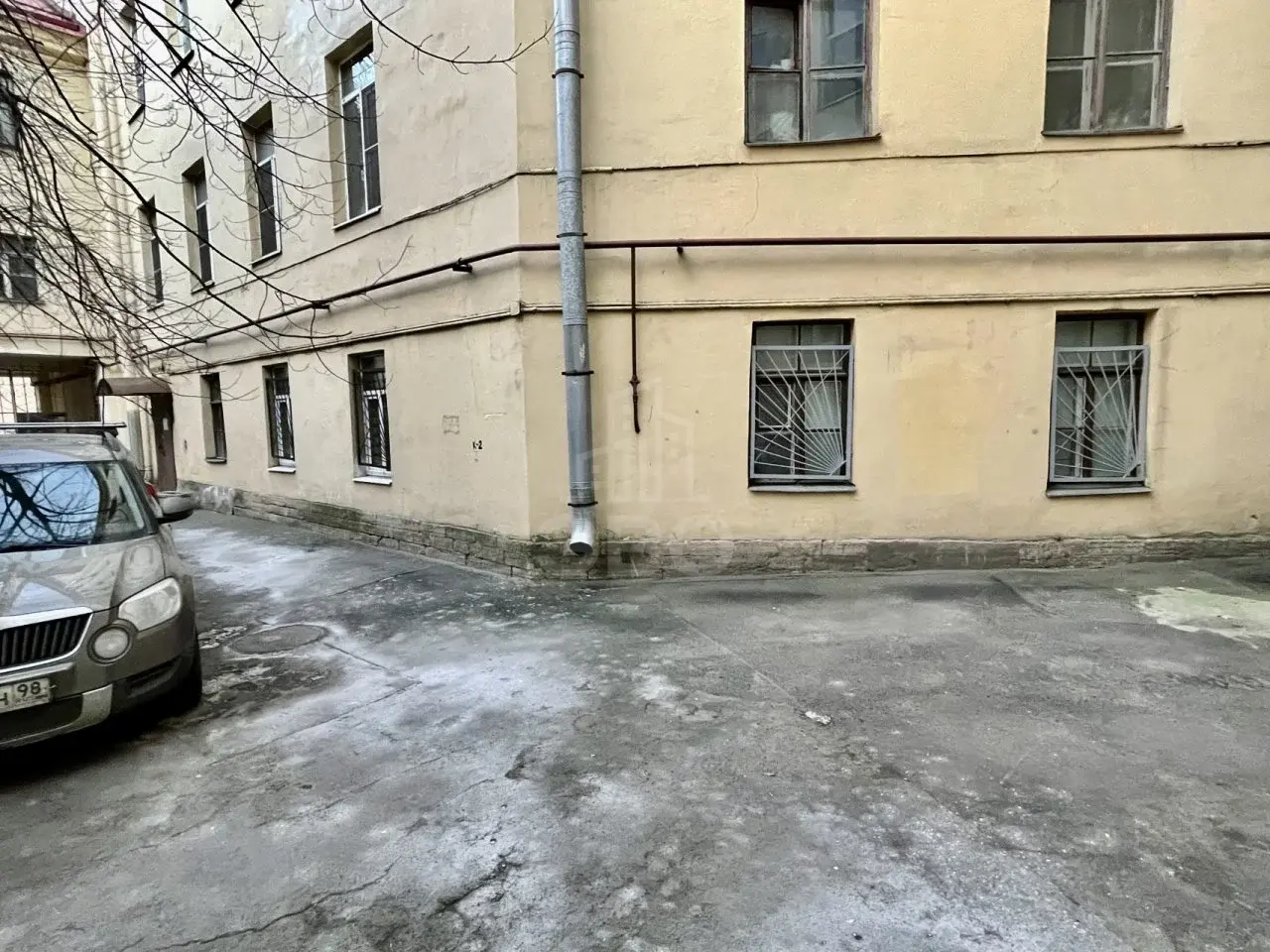 трехкомнатная квартира в Санкт-Петербурге по адресу: Реки Фонтанки наб., 119