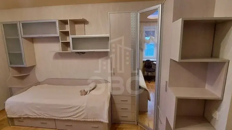 трехкомнатная квартира в Санкт-Петербурге по адресу: Тихорецкий проспект, 11, к 4